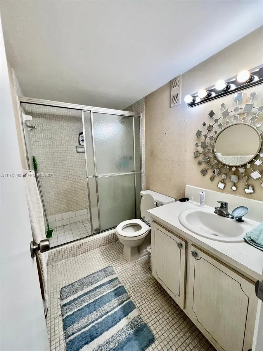 1700 NE 191st St # 508, Miami FL 33179