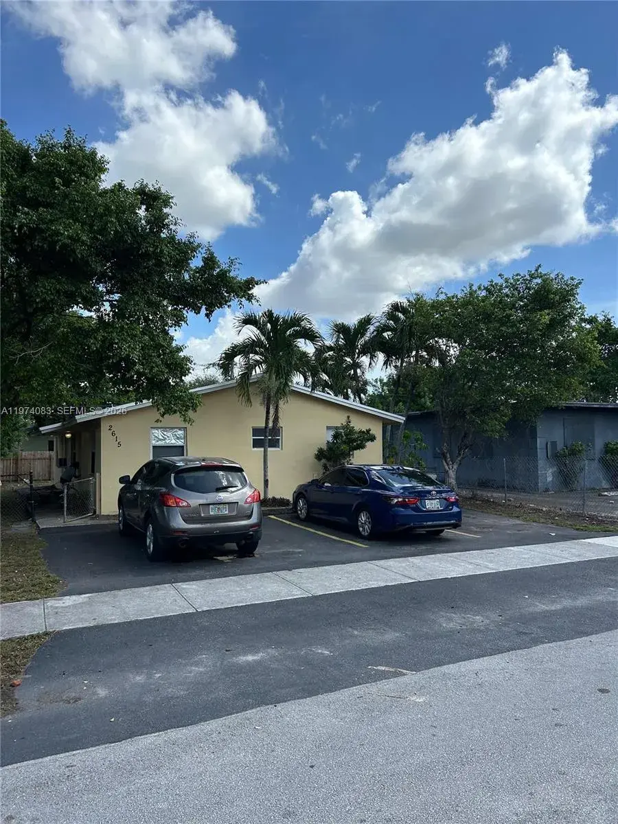 Residential Income for sale at 2615 NW 13th Ct, Fort Lauderdale FL 33311
