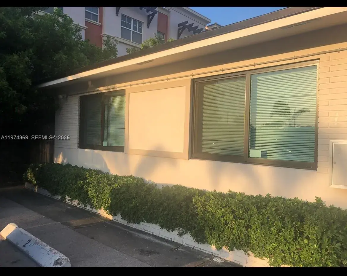 1 bedroom 1 bath Residential Lease for rent at 1016 NE 17th Ave # 4, Fort Lauderdale FL 33304