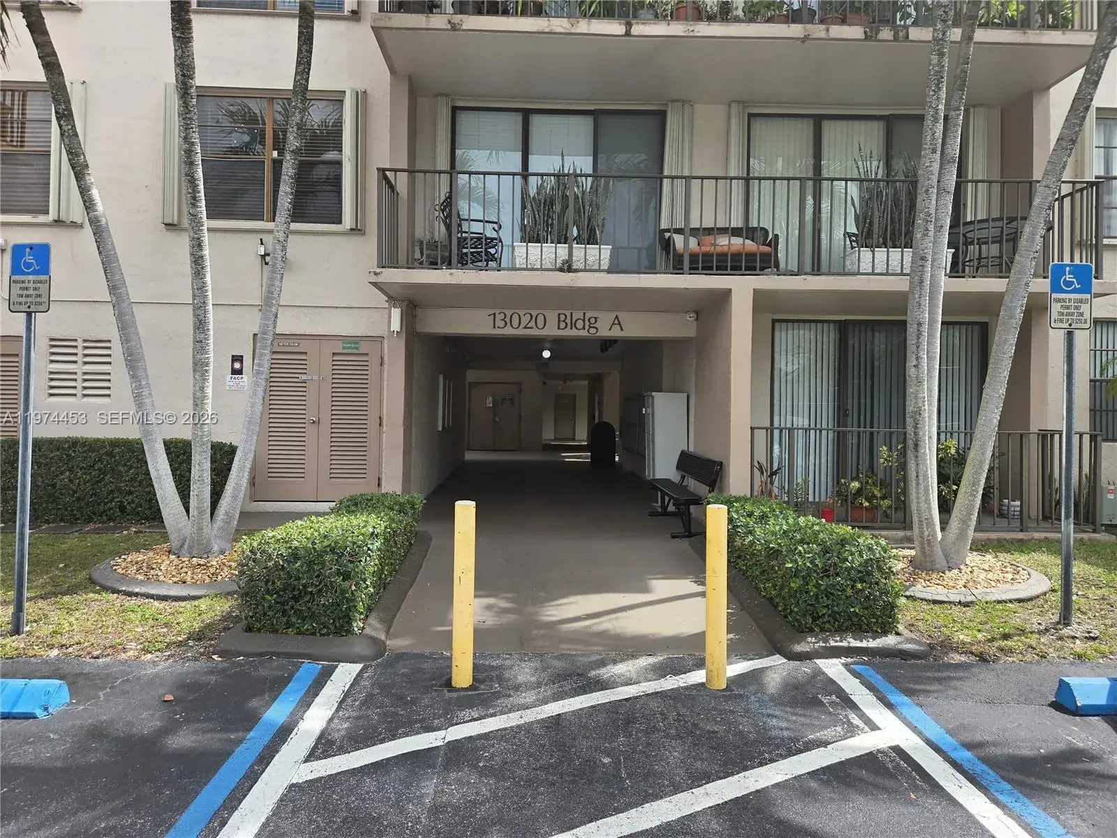 2 bedroom 2 bath Residential Lease for rent at 13020 SW 92nd Ave # A106, Miami FL 33176