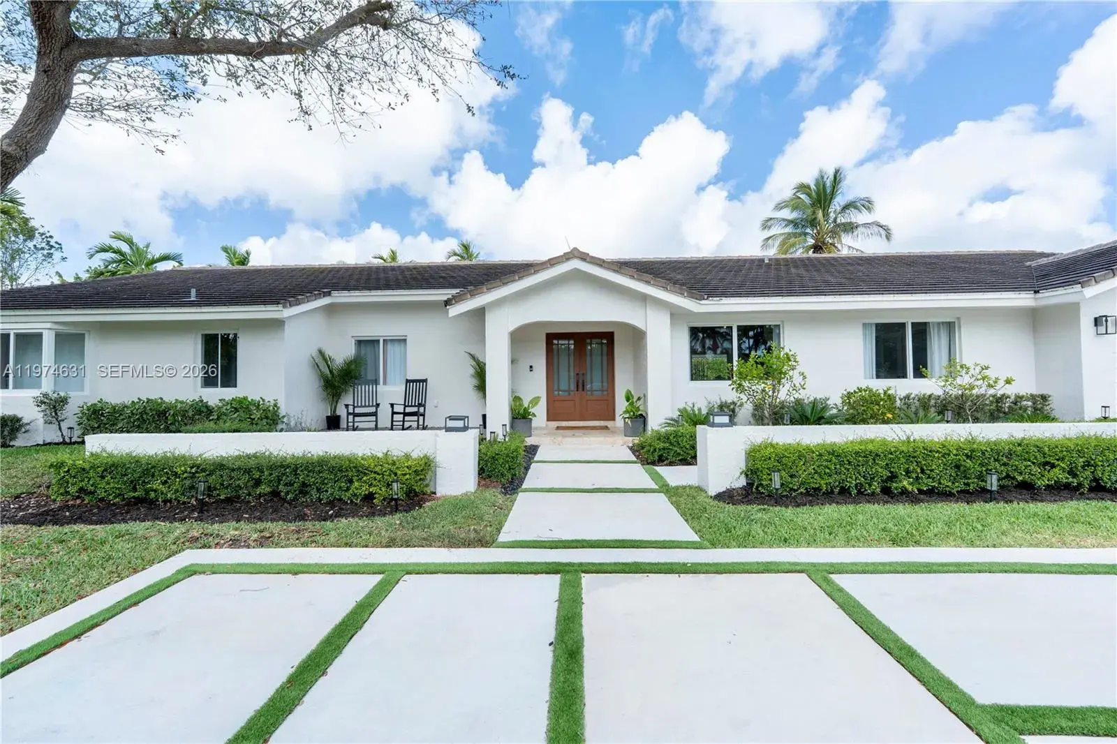 10461 SW 121st St, Miami FL 33176