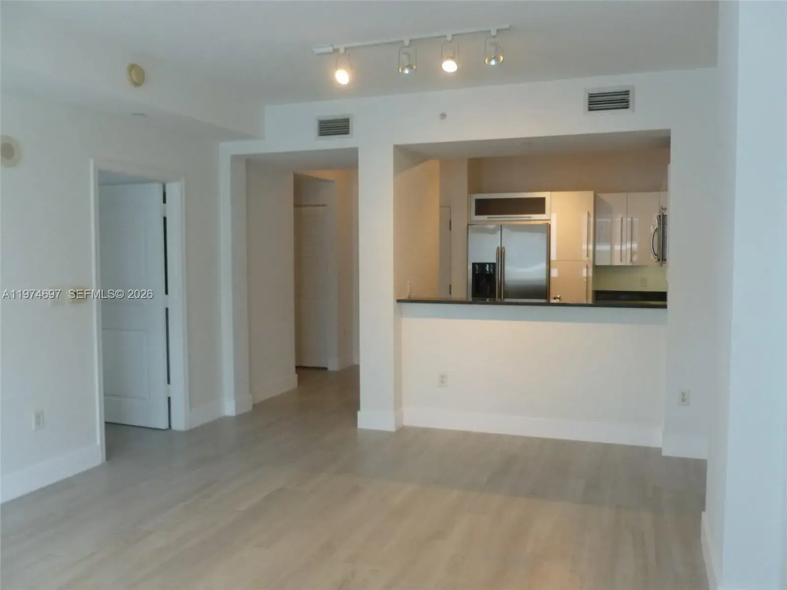1 bedroom 1 bath Residential for sale at 7350 SW 89th St # 807S, Miami FL 33156