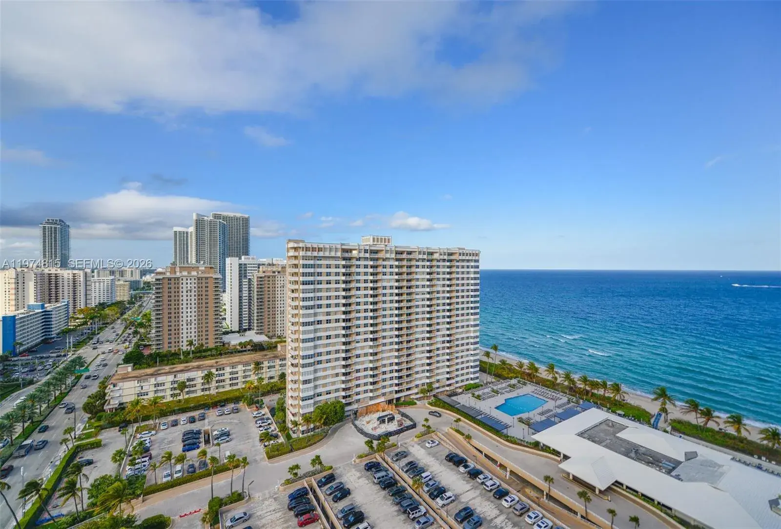 1 bedroom 1 bath Residential for sale at 1980 S Ocean Dr # 21M, Hallandale Beach FL 33009