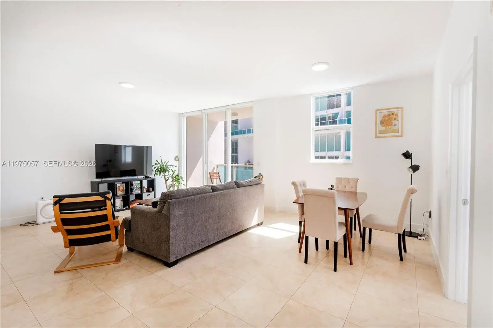31 SE 5th St # 4121, Miami FL 33131