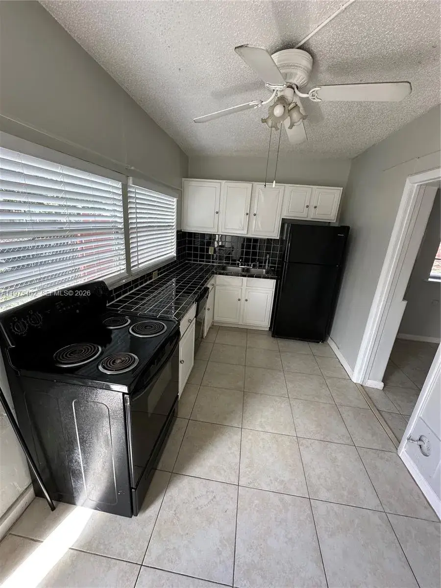 2443 Cleveland St # 2, Hollywood FL 33020
