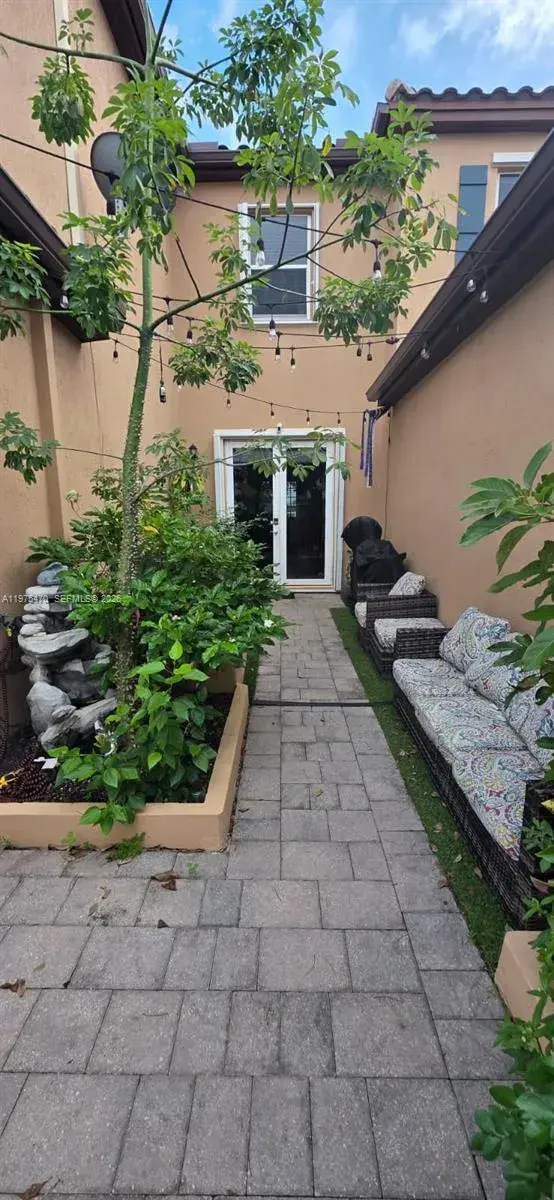 3 bedroom 2 bath Residential for sale at 17135 SW 96 ST, Miami FL 33196