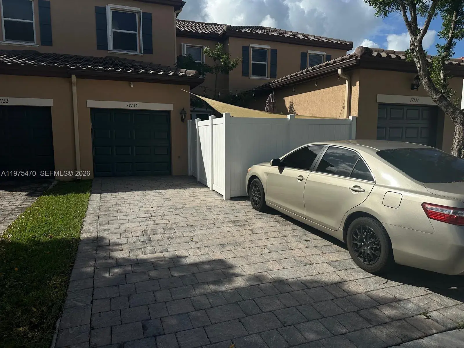 17135 SW 96 ST, Miami FL 33196