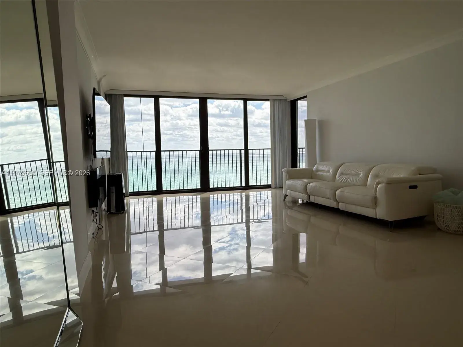 2101 S Ocean Dr # 1201, Hollywood FL 33019