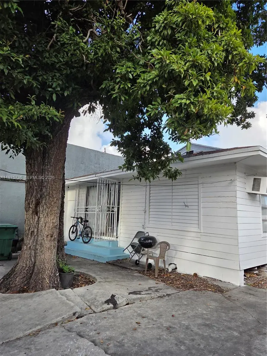 2722 NW 23rd Ave, Miami FL 33142