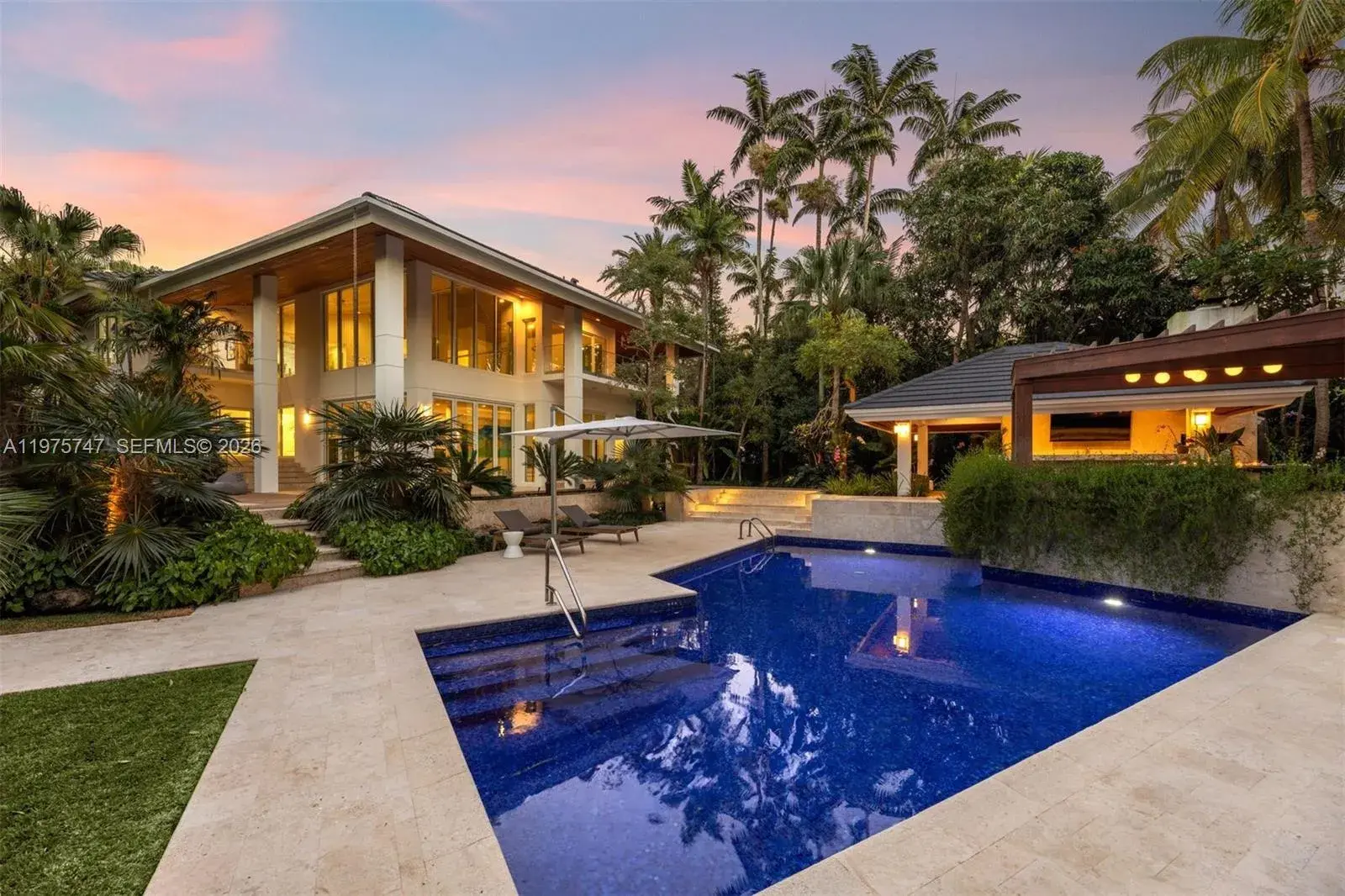 6 bedroom 6 bath for sale at 7150 W Lago Dr, Coral Gables FL 33143