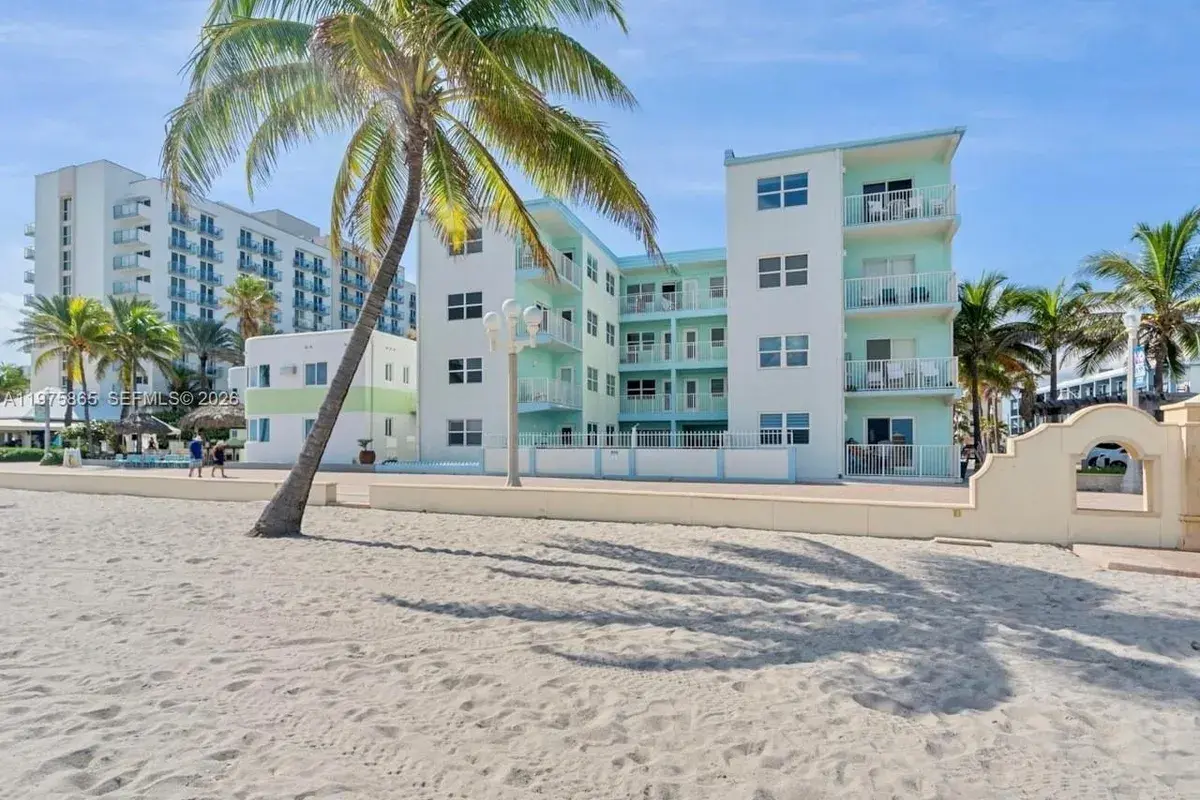 2600 N Surf Rd # 403, Hollywood FL 33019