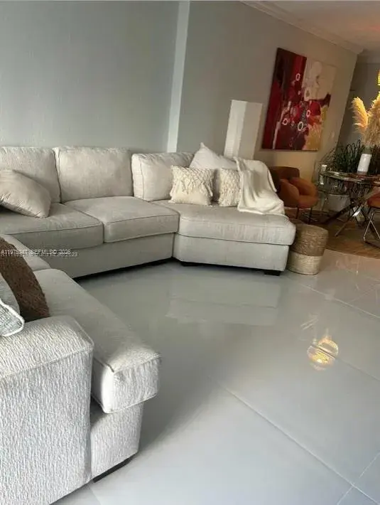 1985 S Ocean Dr # 2B, Hallandale Beach FL 33009