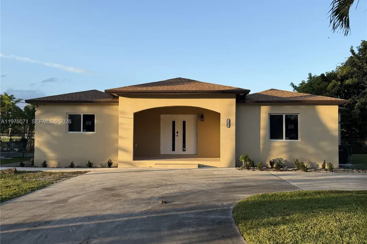2295 NW 115th St, Miami FL 33167