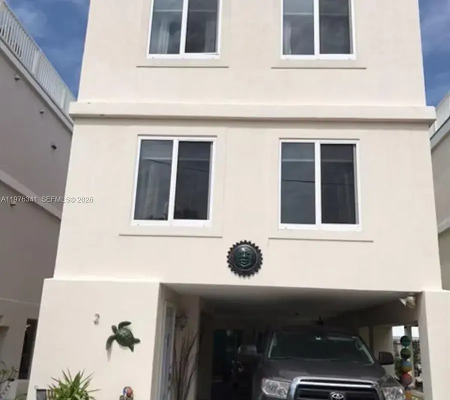 12400 Overseas Hwy, Marathon FL 33050