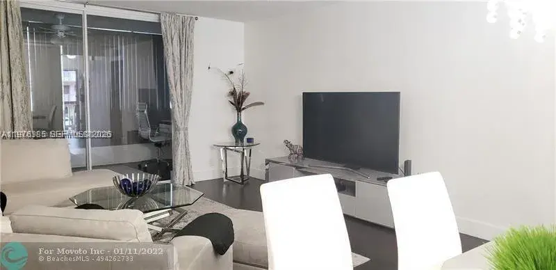 2 bedroom 2 bath Residential Lease for rent at 301 NE 14th Ave # 202, Hallandale Beach FL 33009