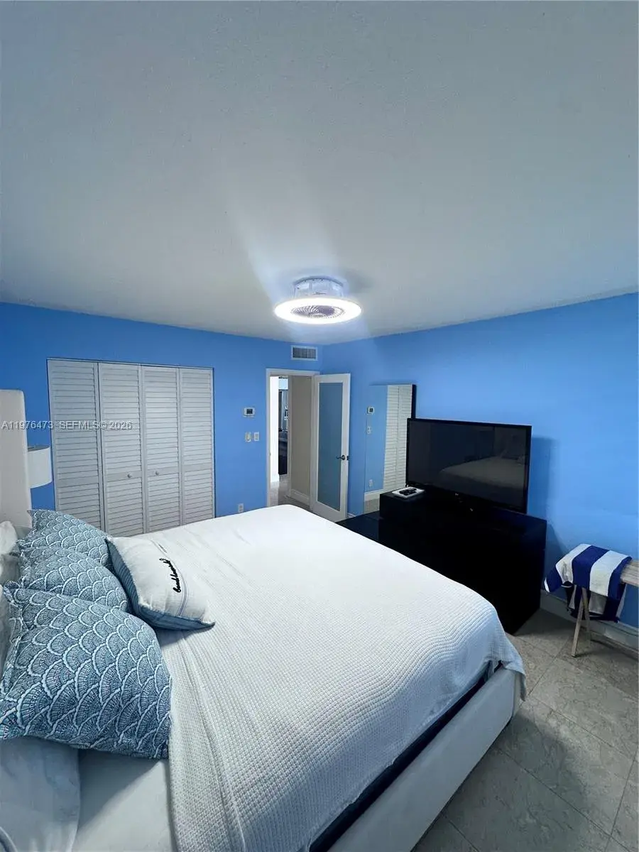 3140 S Ocean Dr # 506, Hallandale Beach FL 33009