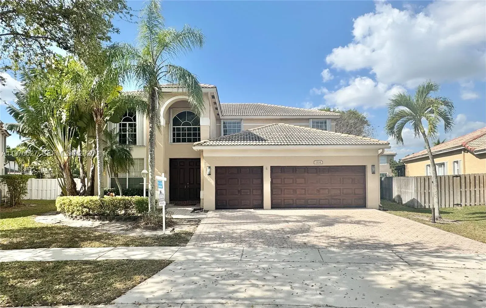 4 bedroom 3 bath Residential for sale at 1104 NW 139th Ave, Pembroke Pines FL 33028