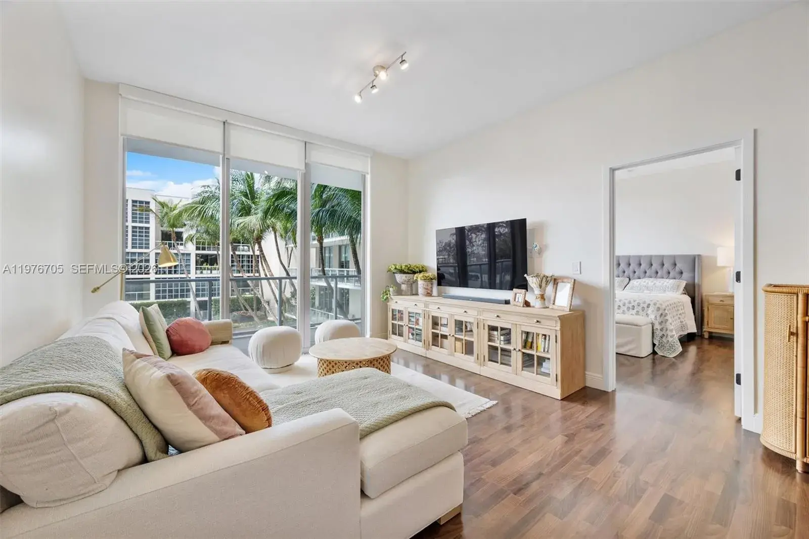 2 bedroom 2 bath Residential for sale at 3470 E Coast Ave # H0908, Miami FL 33137