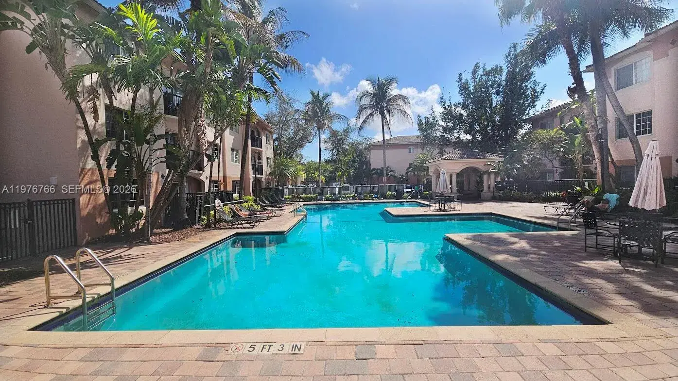 2033 SE 10th Ave # 614, Fort Lauderdale FL 33316