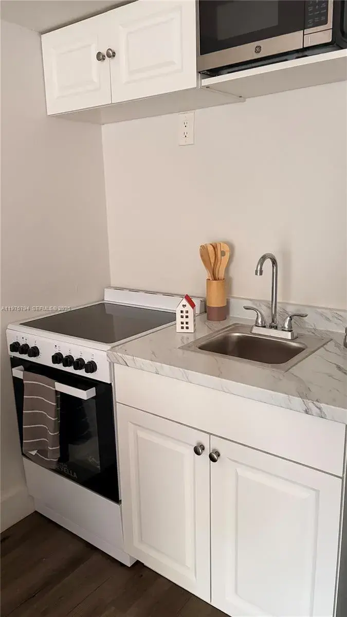 2900 Bird Ave # 2, Miami FL 33133