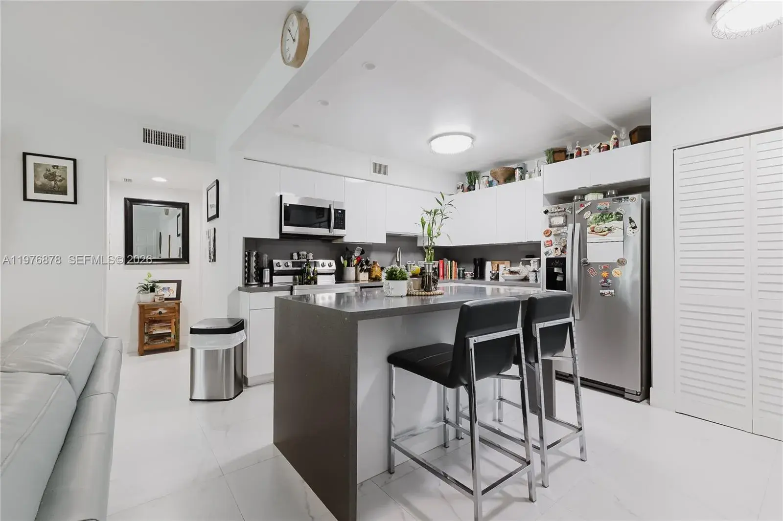 3 bedroom 2 bath Residential for sale at 2621 SW 12th Ter, Fort Lauderdale FL 33315