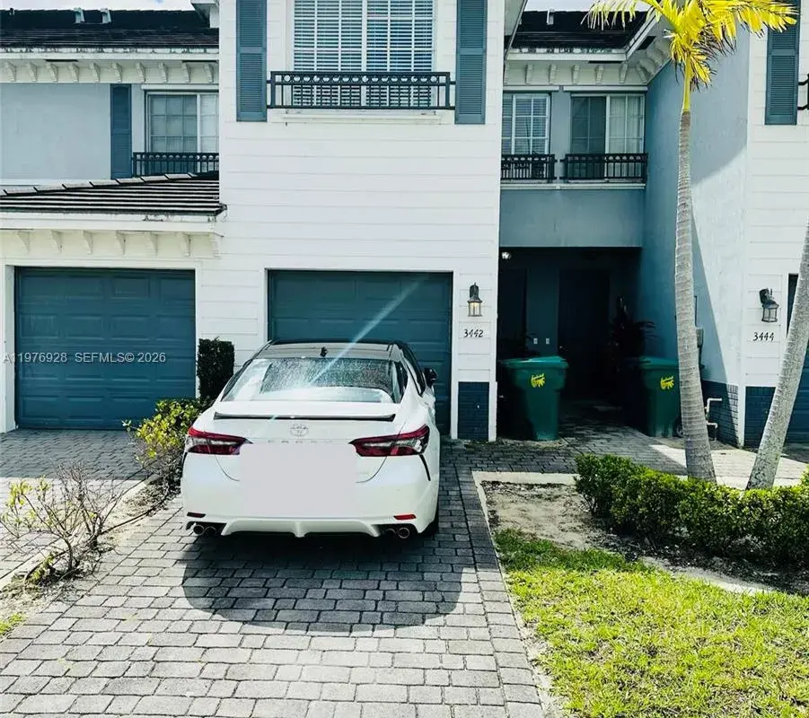 3442 NW 13th St, Lauderhill FL 33311