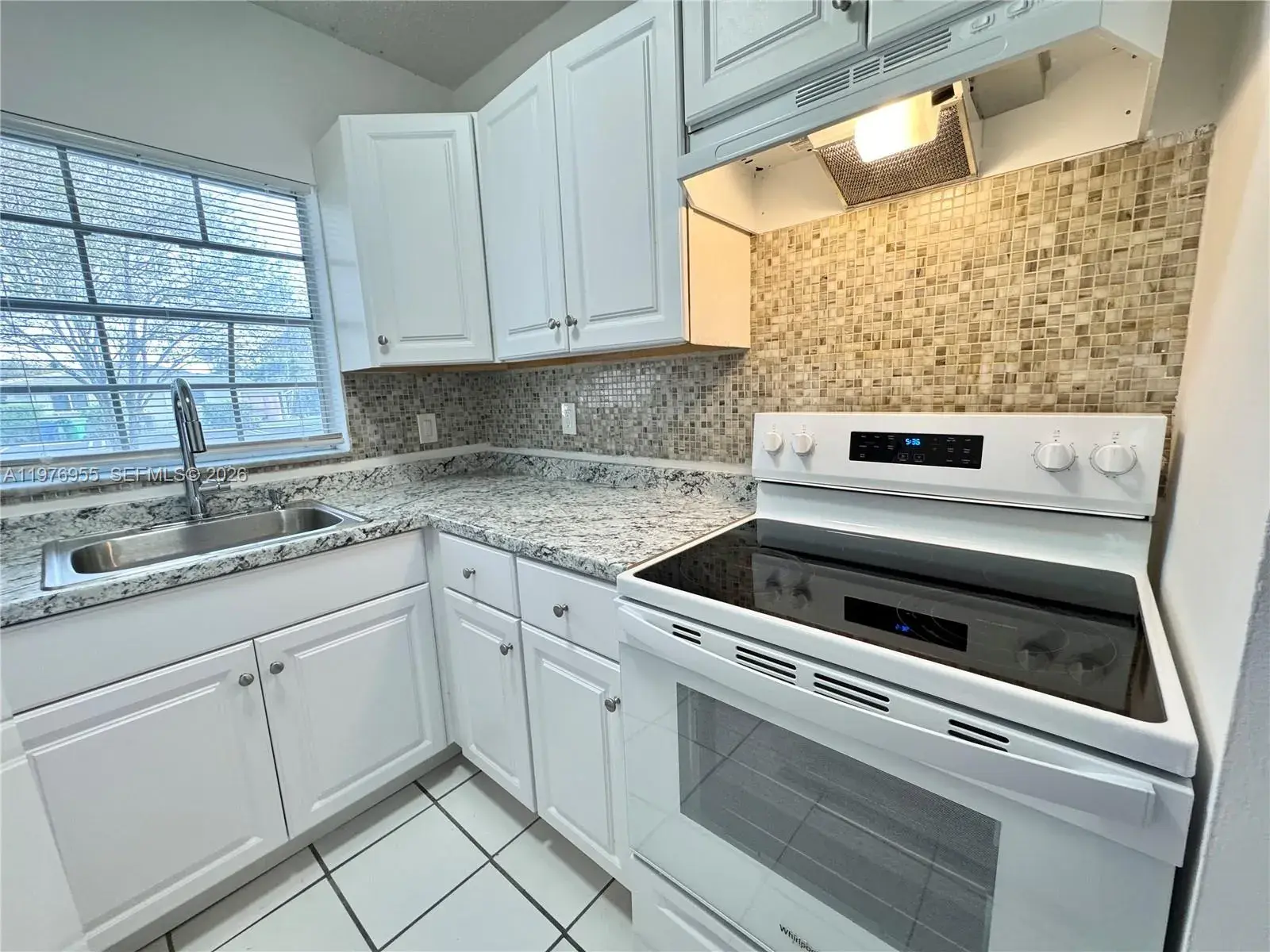4140 Woodside Dr # 107, Coral Springs FL 33065