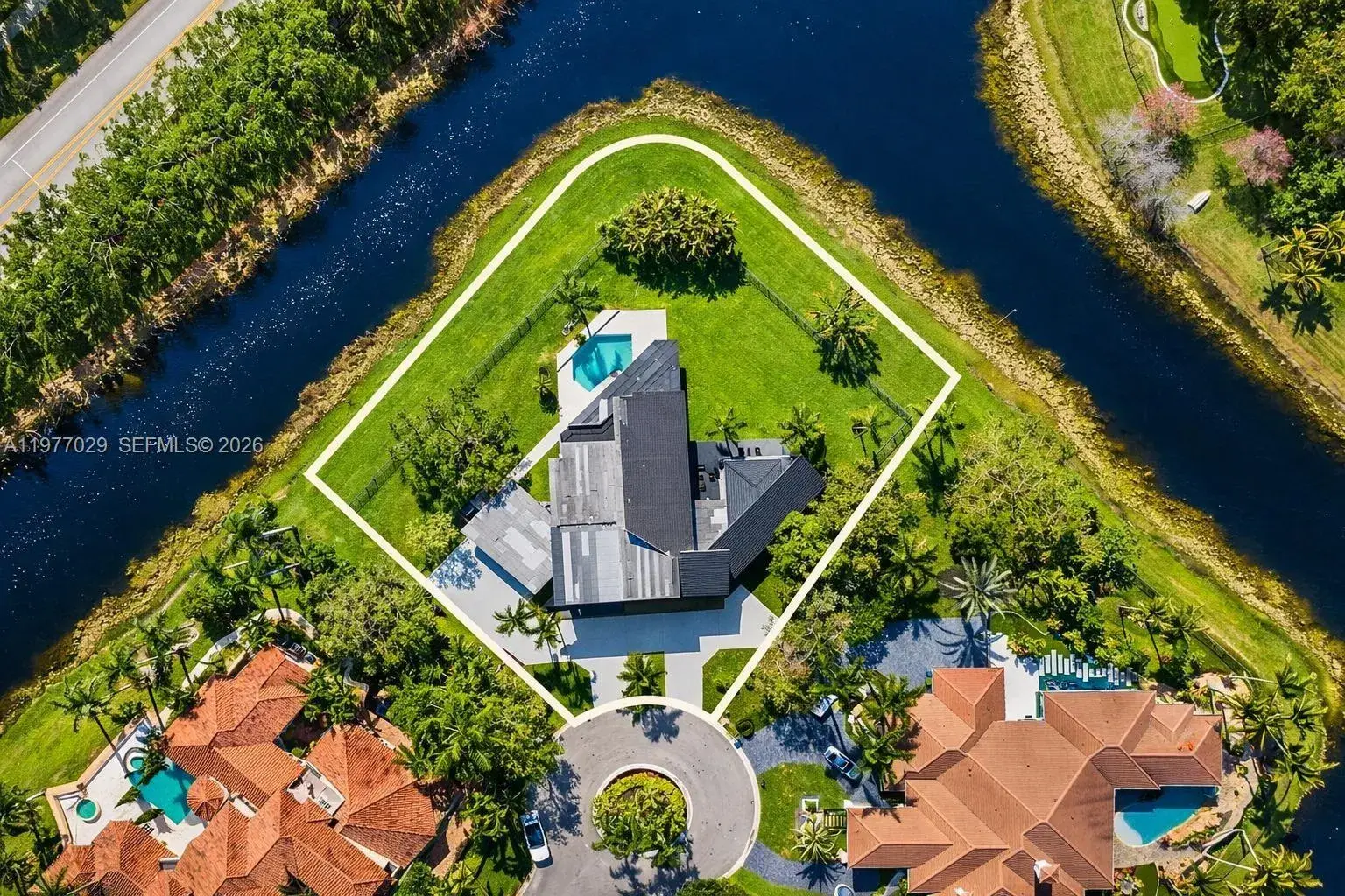 5 bedroom 6 bath Residential for sale at 3560 Paddock Rd, Weston FL 33331