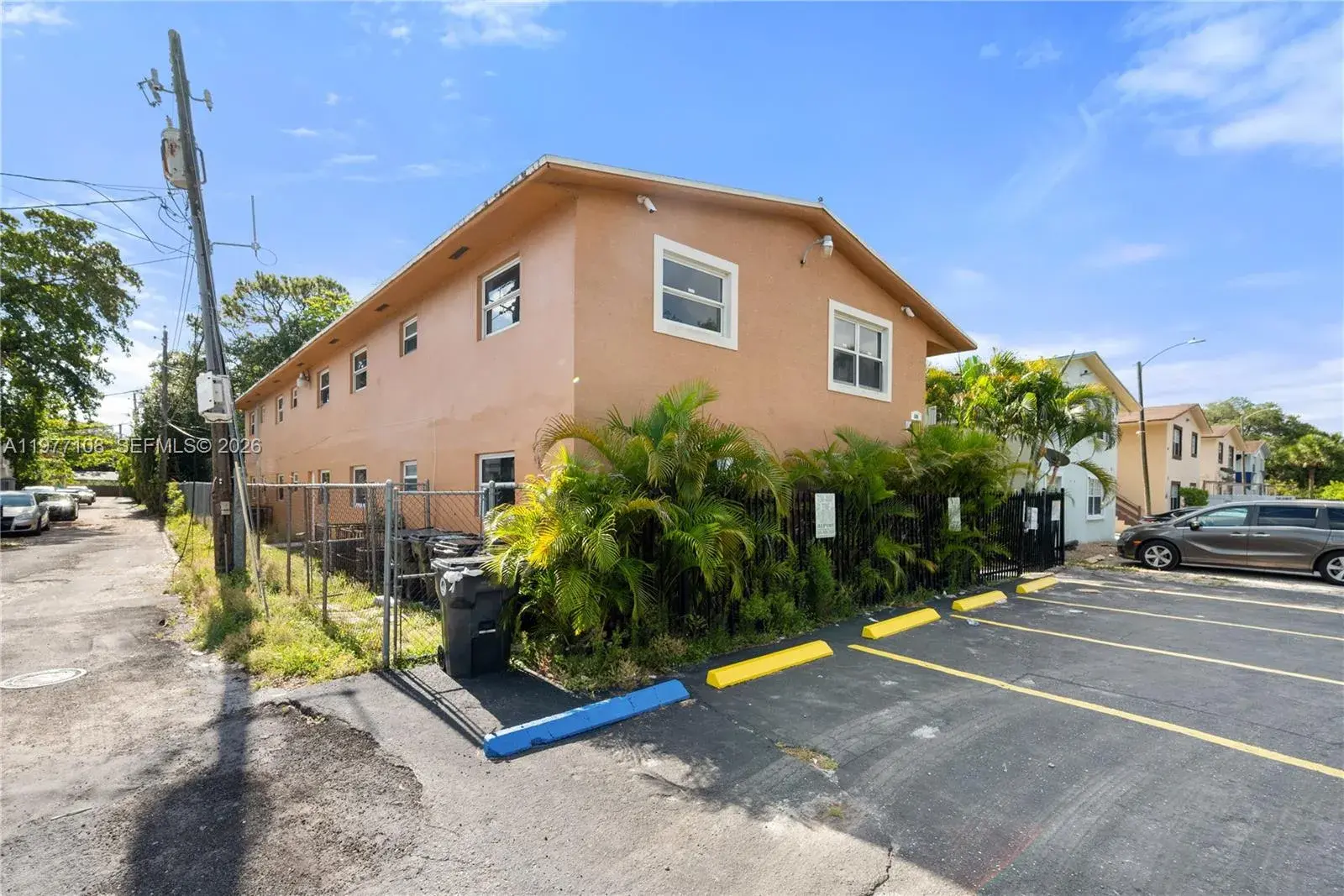 Commercial Sale for sale at 608 SW 16th Ave # 4, Fort Lauderdale FL 33312