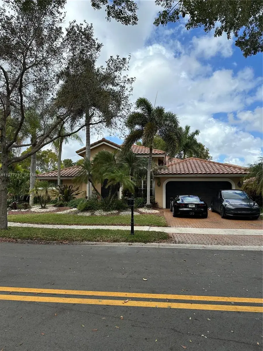 966 SPOONBILL CIR, Weston FL 33326