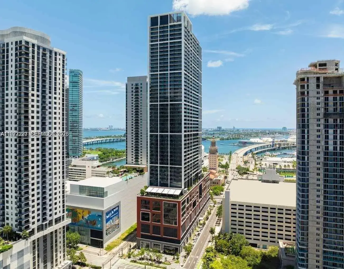 1 bedroom 1 bath Residential Lease for rent at 159 NE 6th St # 4113, Miami FL 33132