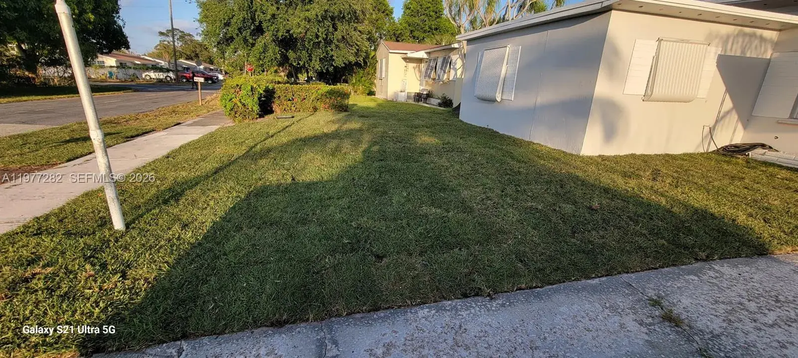 142 SE 4th Ave, Boynton Beach FL 33435