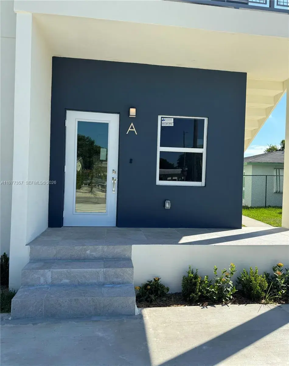 3 bedroom 2 bath Residential Lease for rent at 526 NW 6th # A, Hallandale Beach FL 33009