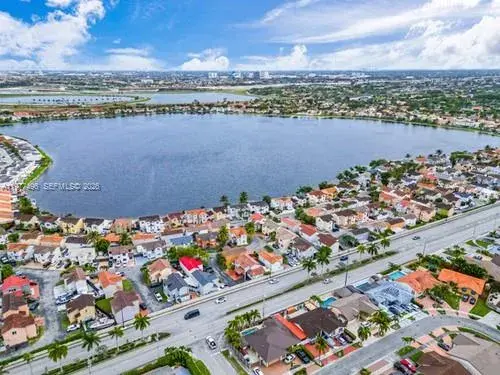 12696 NW 10th Ln, Miami FL 33182 photo 4
