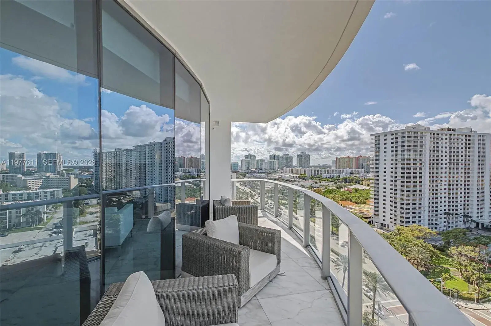 17475 Collins Ave # 904, Miami Beach FL 33160
