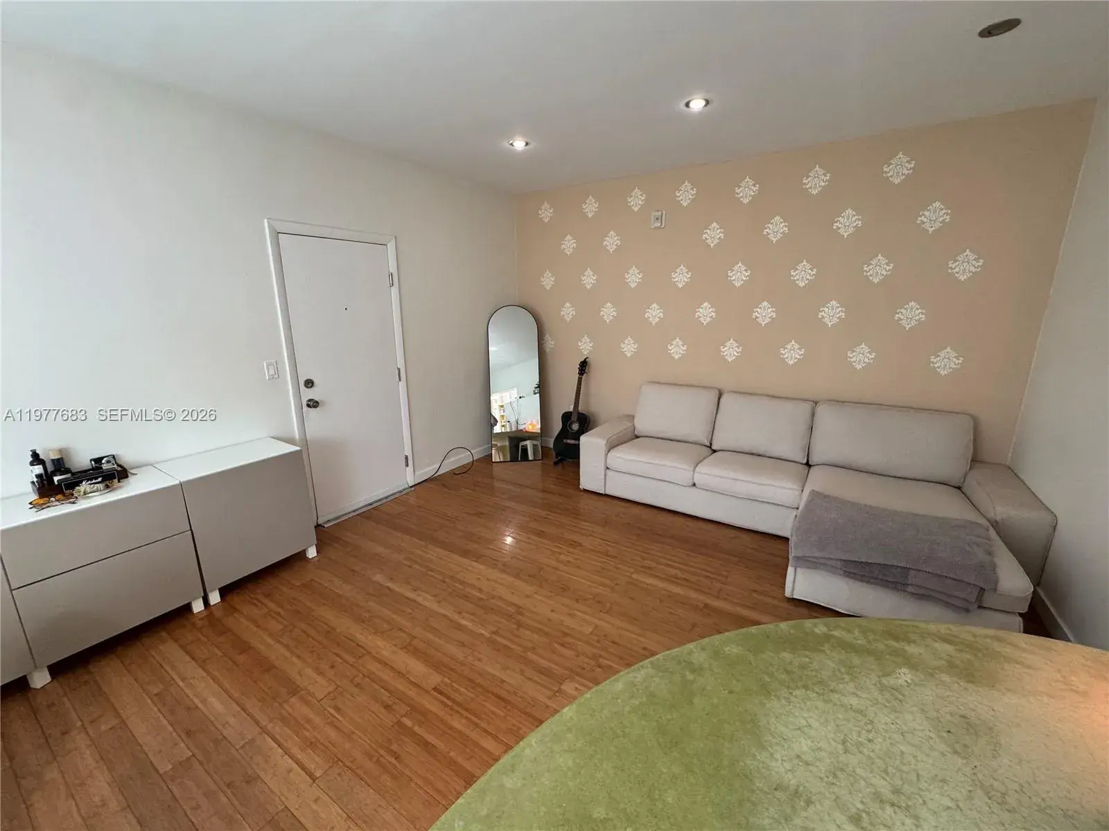 1 bedroom 1 bath Residential for sale at 815 Euclid Ave # 7, Miami Beach FL 33139