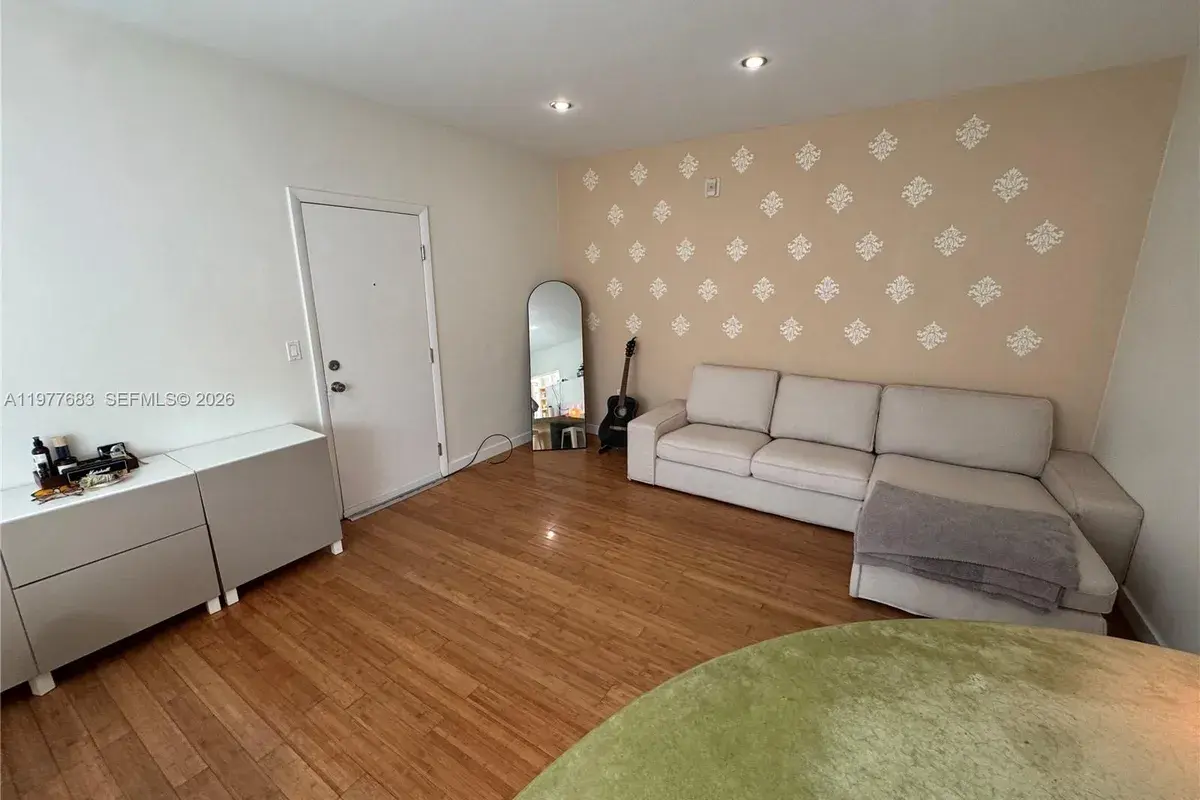 815 Euclid Ave # 7, Miami Beach FL 33139