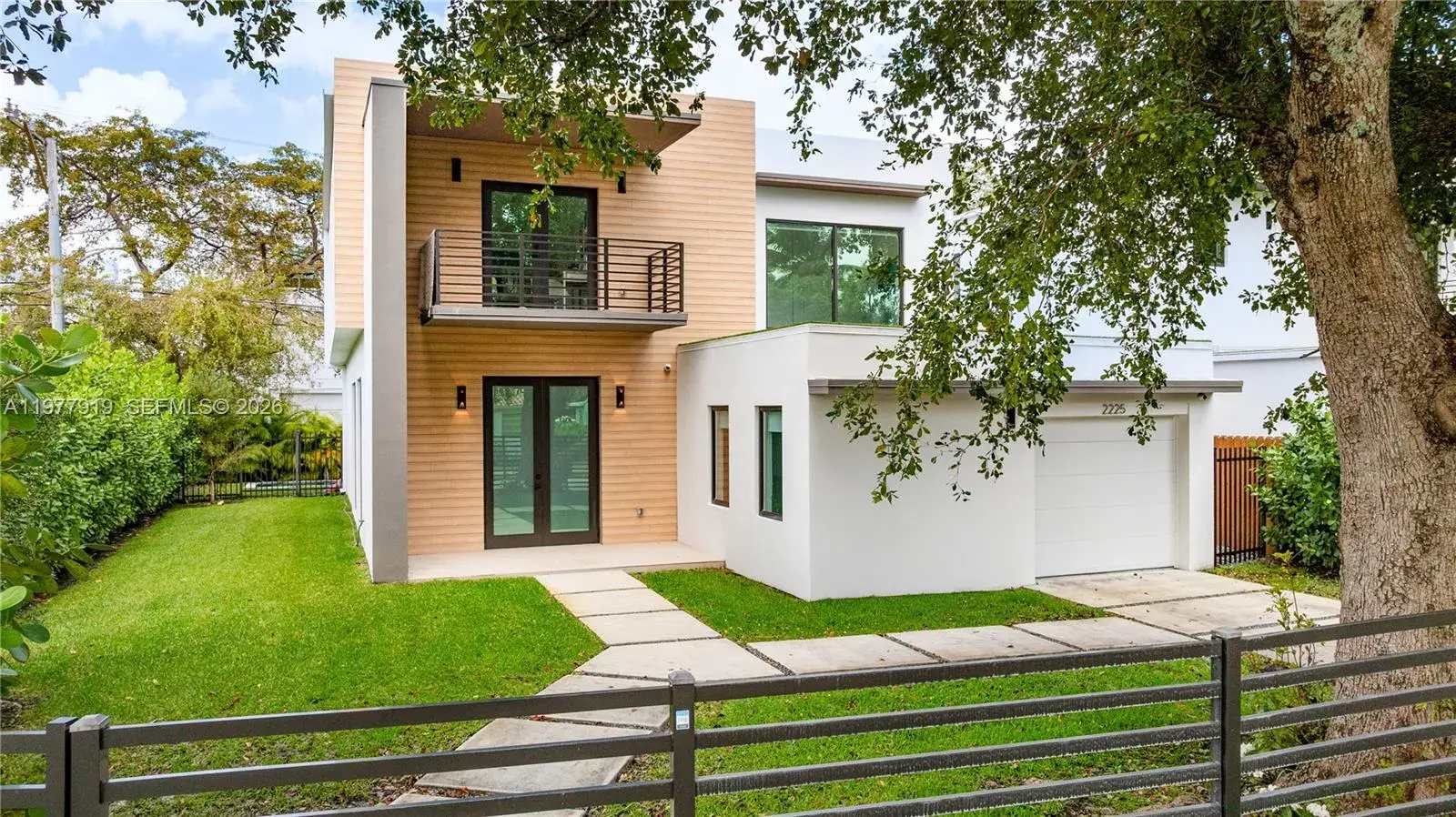 4 bedroom 5 bath Residential for sale at 2225 SW 18th Ave, Miami FL 33145