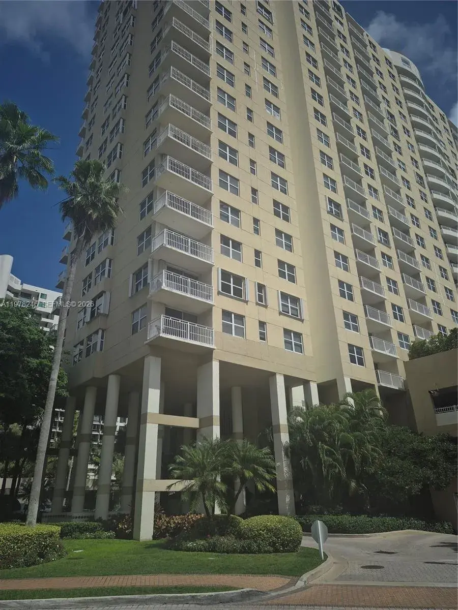 770 Claughton Island Dr # 2007, Miami FL 33131
