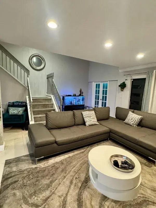 3 bedroom 2 bath Residential for sale at 9523 NW 38th Pl, Sunrise FL 33351