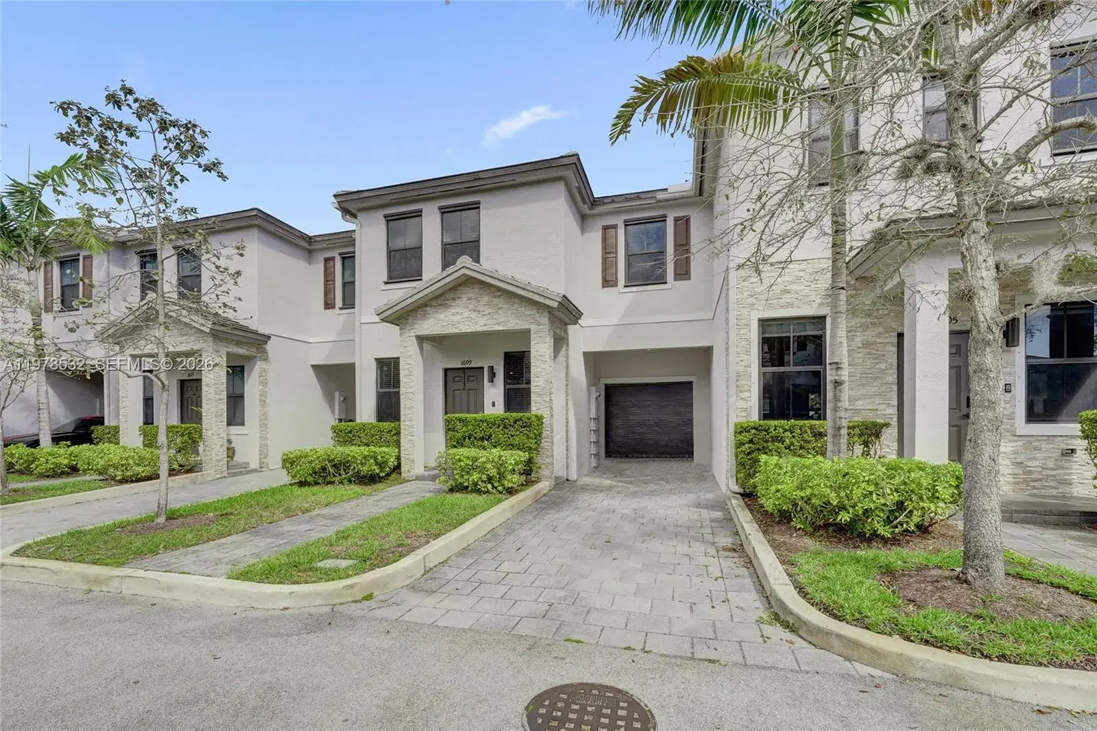3 bedroom 2 bath Residential for sale at 1609 SW 28th St, Fort Lauderdale FL 33315