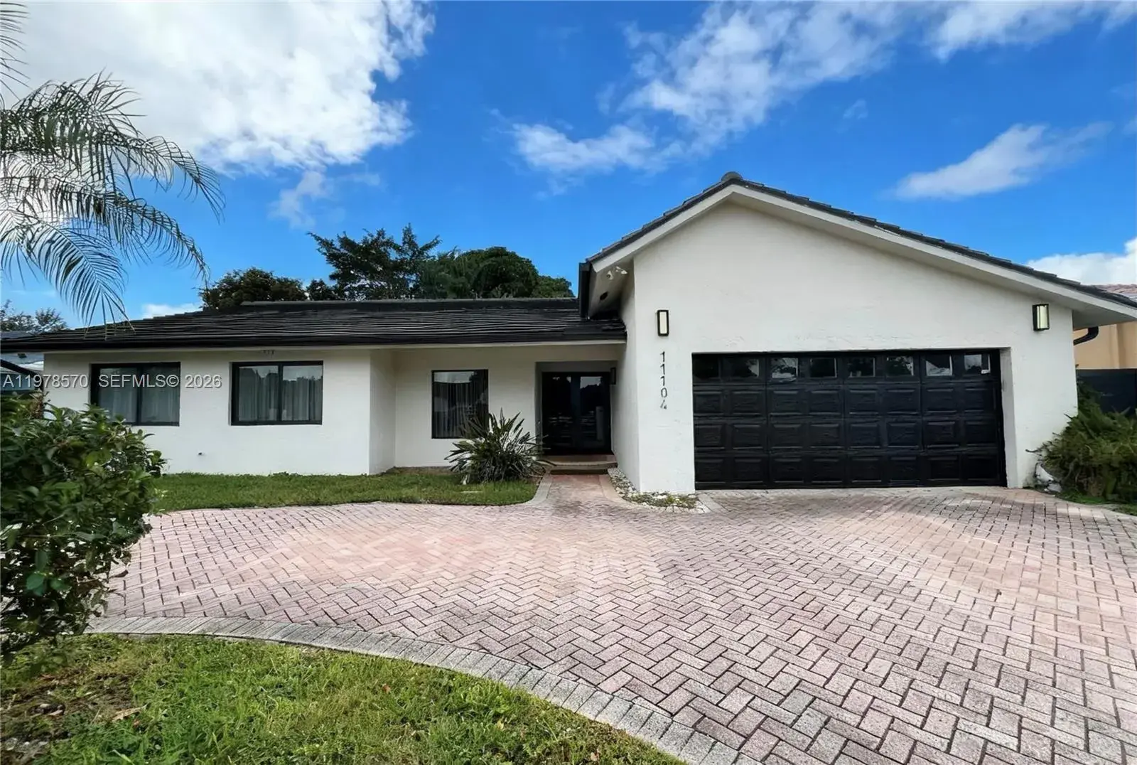 11104 SW 139th Ct, Miami FL 33186 photo 2