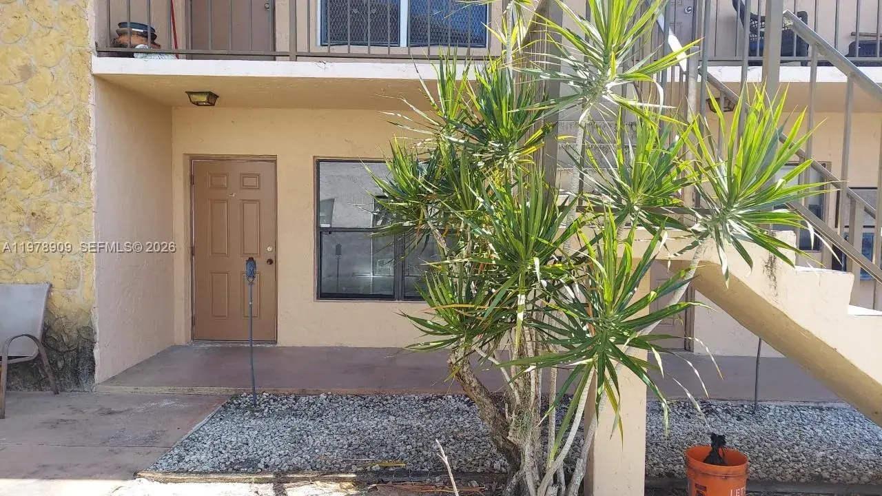 2 bedroom 2 bath Residential Lease for rent at 2240 Van Buren St # B1, Hollywood FL 33020