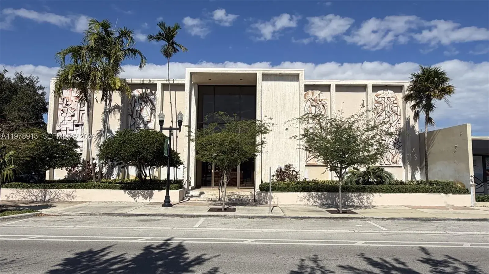 Commercial Sale for sale at 2435 Hollywood Blvd, Hollywood FL 33020