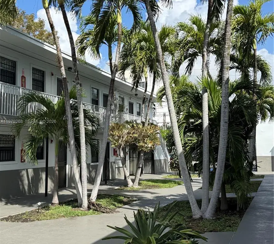 3616 Grand Ave # 7, Miami FL 33133