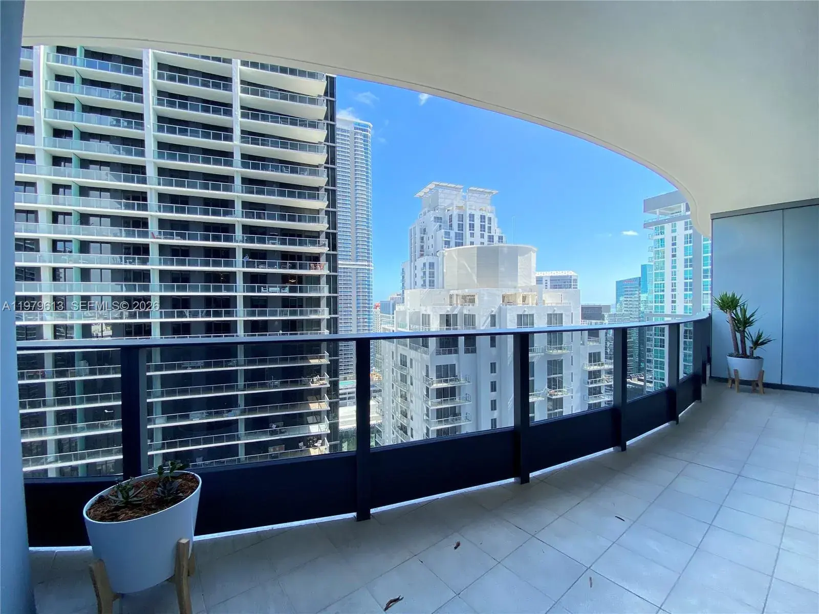 1000 Brickell Plaza # 3807, Miami FL 33131