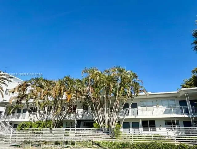 1 bath Residential Lease for rent at 2445 Lake Pancoast Dr # 7, Miami Beach FL 33140
