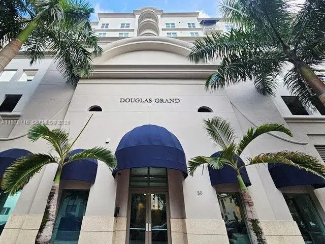 1 bedroom 1 bath for sale at 50 Menores Ave # 408, Coral Gables FL 33134