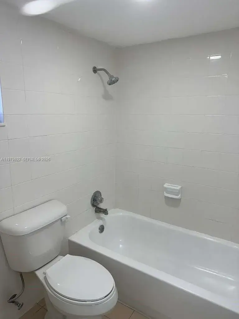 7355 W 4th Ave # 216, Hialeah FL 33014