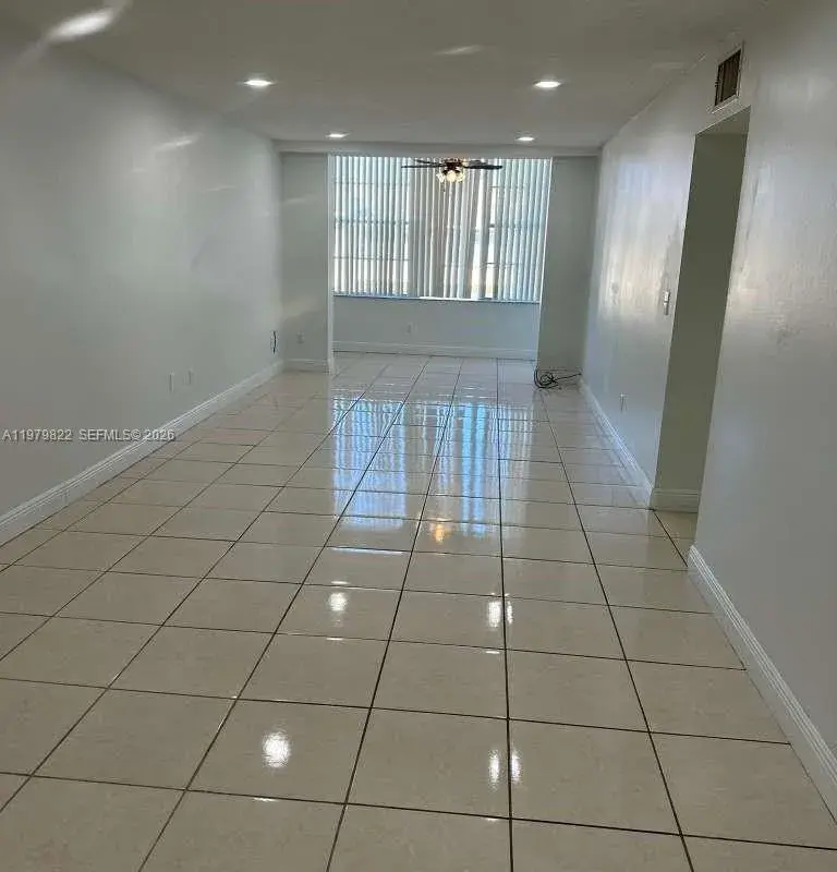 7355 W 4th Ave # 216, Hialeah FL 33014
